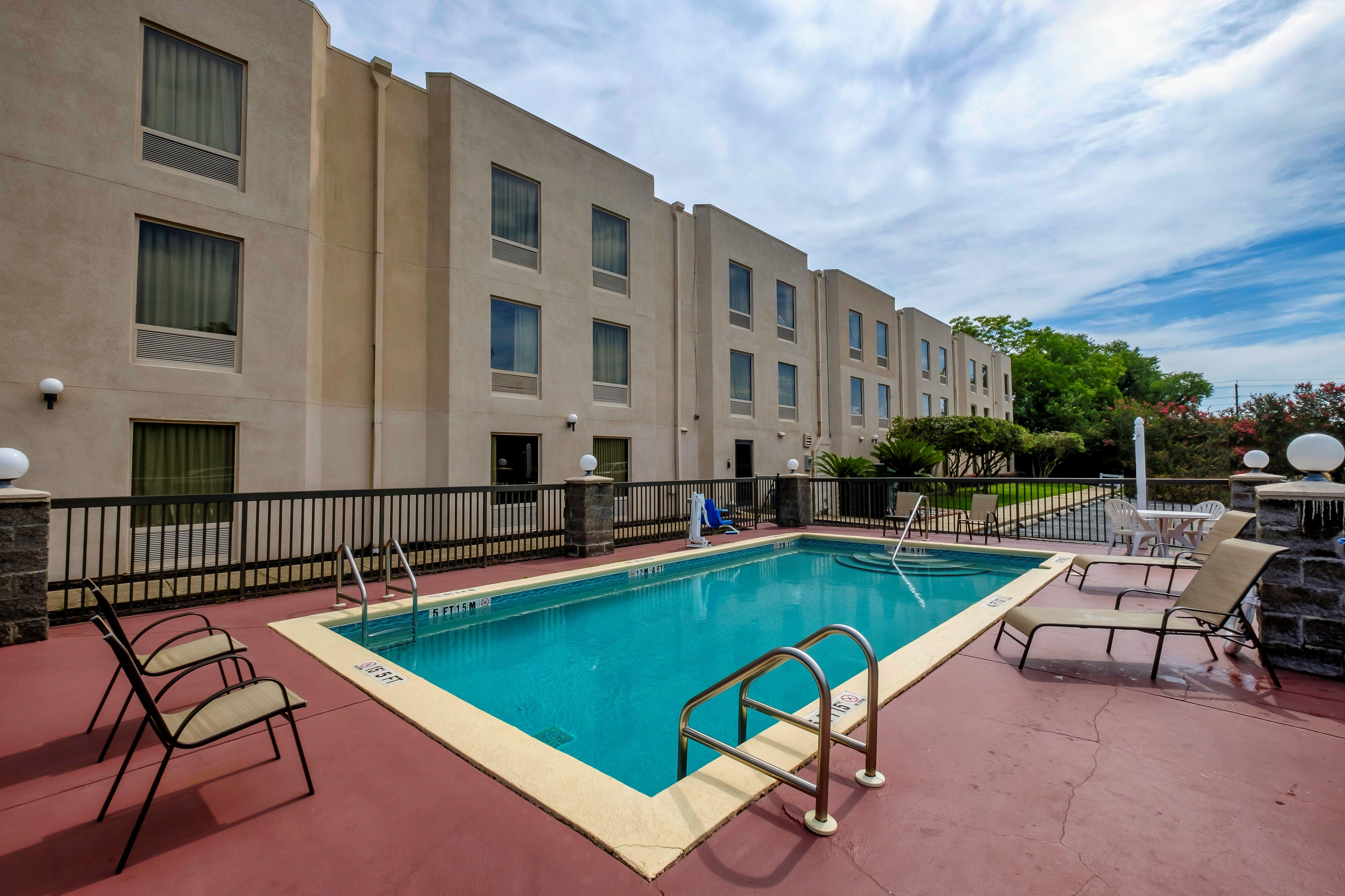 Red Roof Inn Pensacola Fairgrounds Exterior foto
